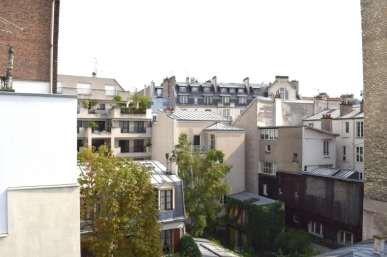 Sumptuousness Near Saint Germain